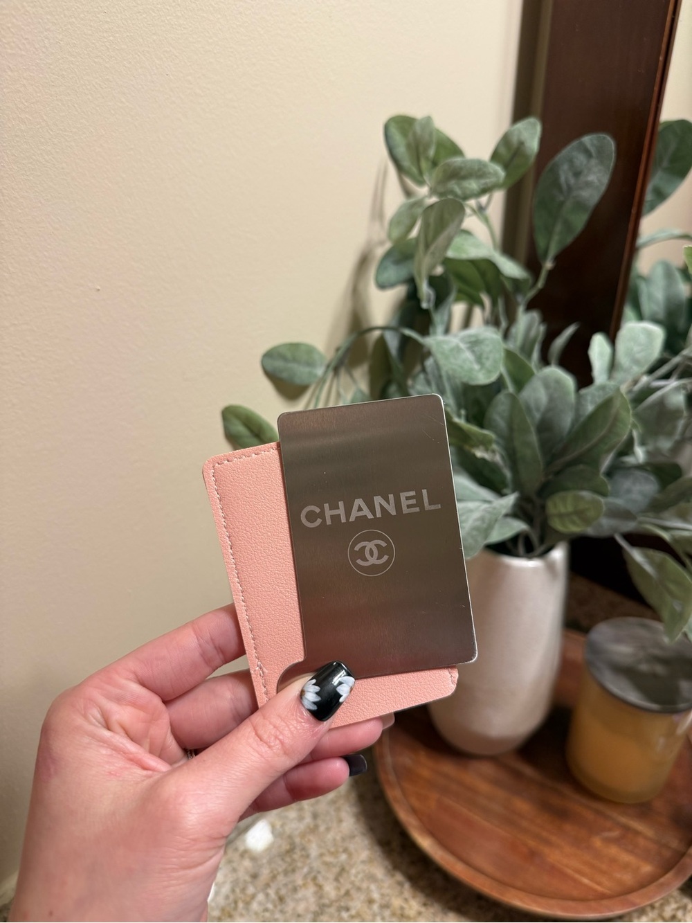 CHANEL Pink Leather Card & Mirror - Picture 6 of 12